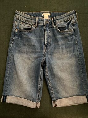 Women’s H&M Denim Shorts - Classic Rolled Hem